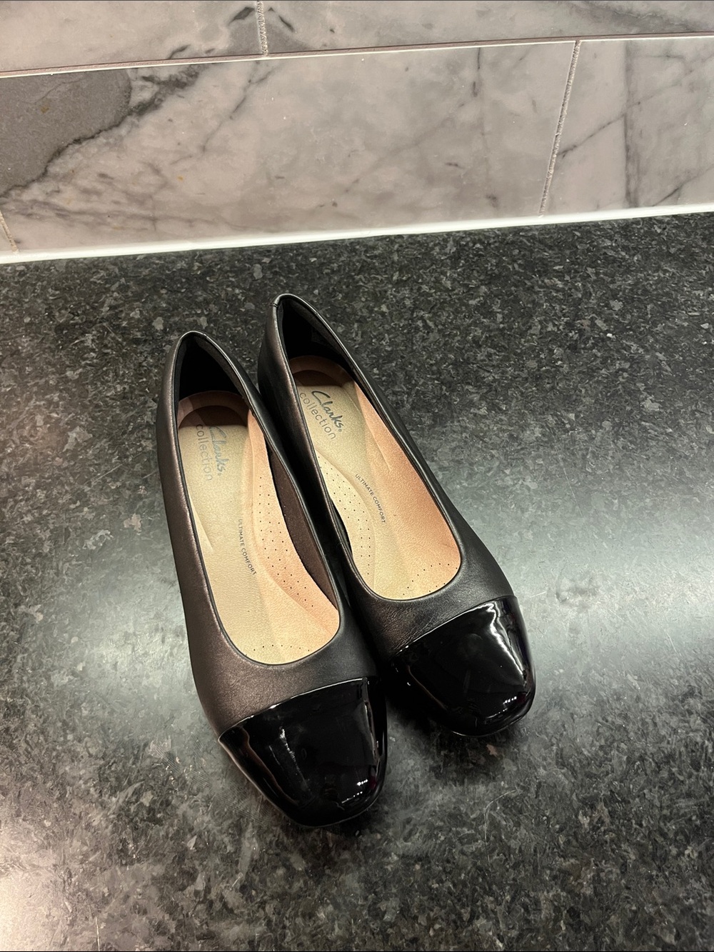 Clarks Black Leather Ballet Flats with Glossy Cap Toe